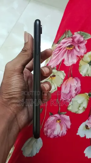 Apple iPhone XR 64 GB Black