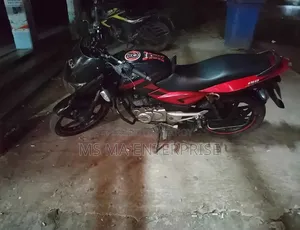 Bajaj Pulsar 150 2017 Red