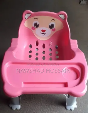 ফিডিং চেয়ার