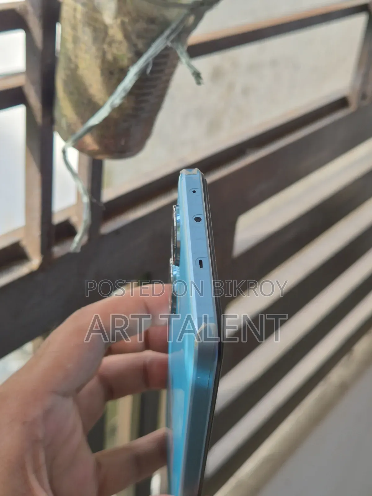 ওয়ানপ্লাস নর্ড ২৫৬ জিবি ব্লু
