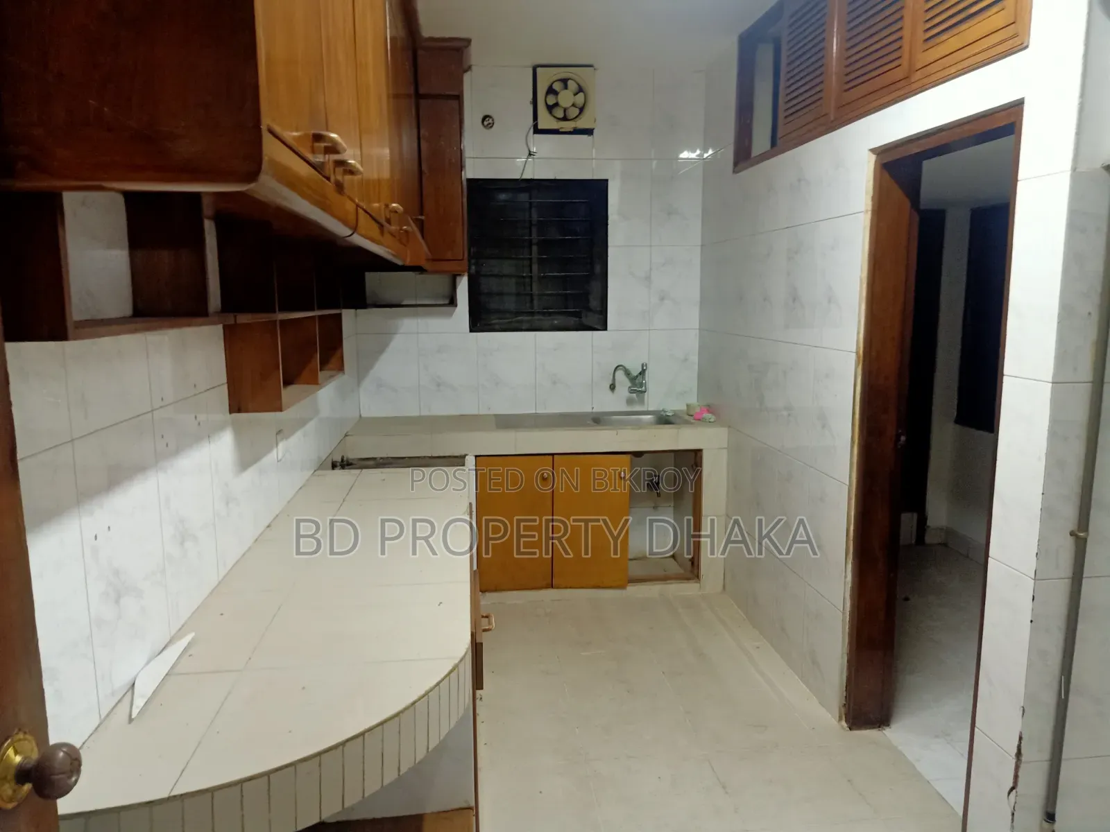বনানীতে ভাড়ার জন্য চমৎকার অফিস স্পেস