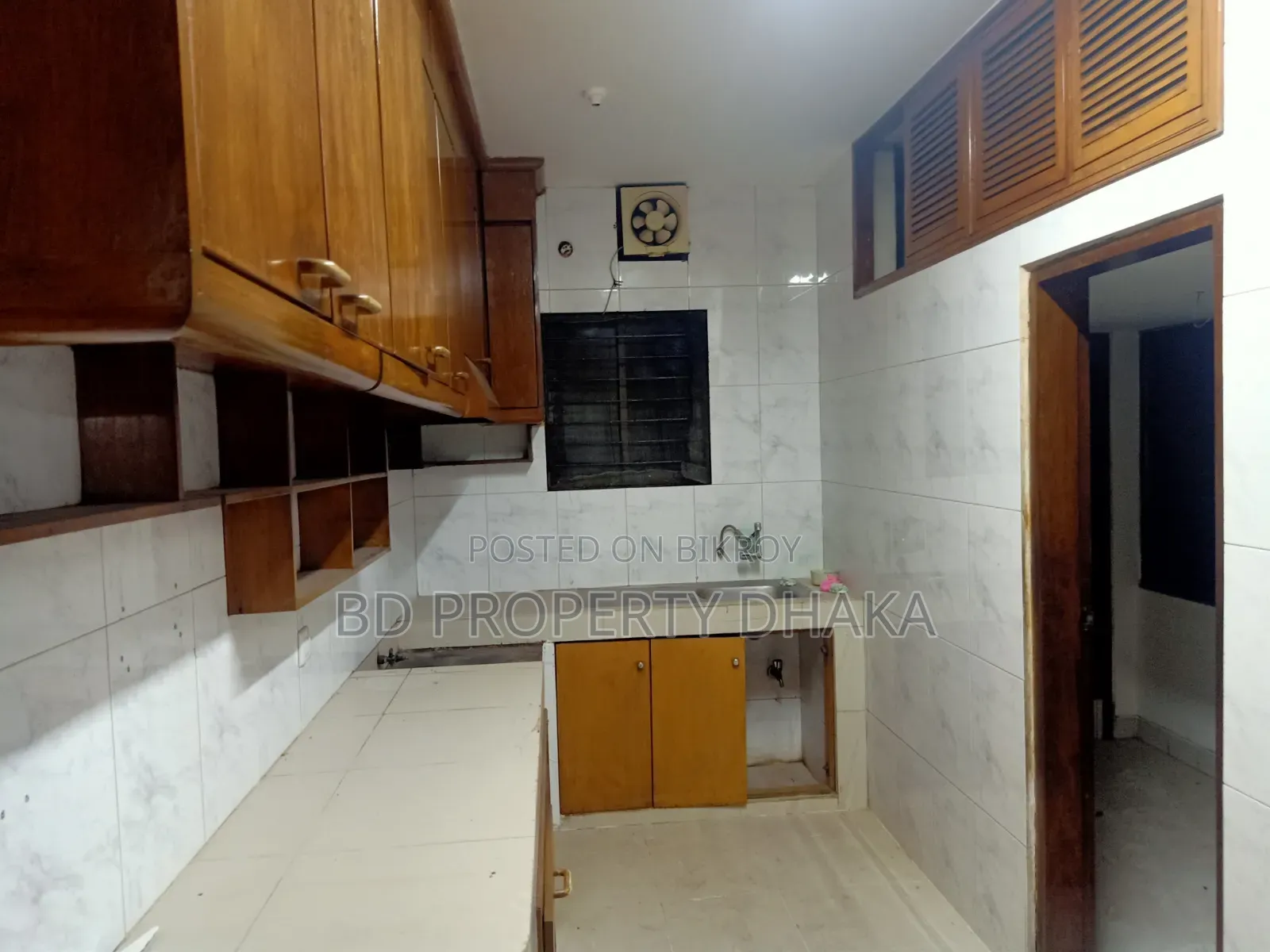 বনানীতে ভাড়ার জন্য চমৎকার অফিস স্পেস