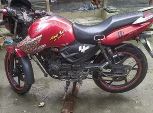 টিভিএস অ্যাপাচি আরটিআর ১৬০ ২ভি ২০১৫ রেড