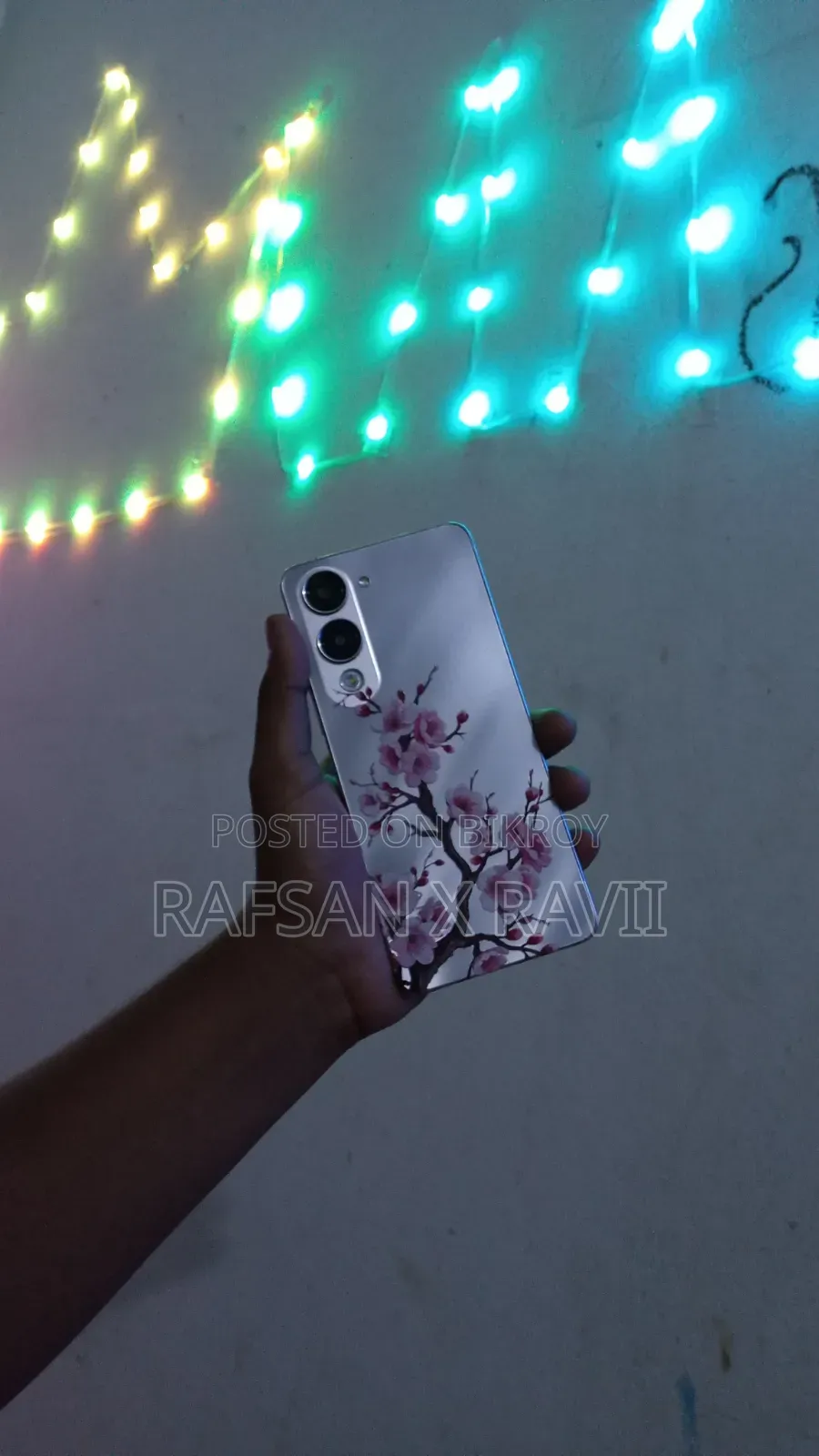 ভীভো ওয়াই১৯এস ১২৮ জিবি সিলভার