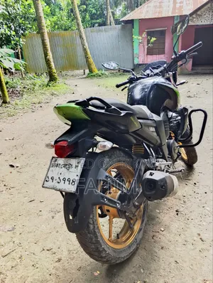 ইয়ামাহা এফজেড ২০১০ কালো