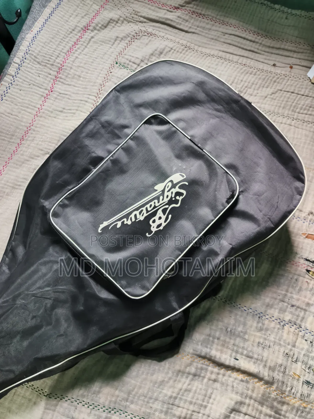একোস্টিক গিটার