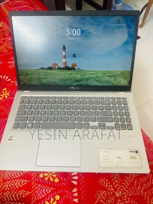 Laptop ASUS VivoBook X540SA 4GB Intel Core i3 SSD 256GB