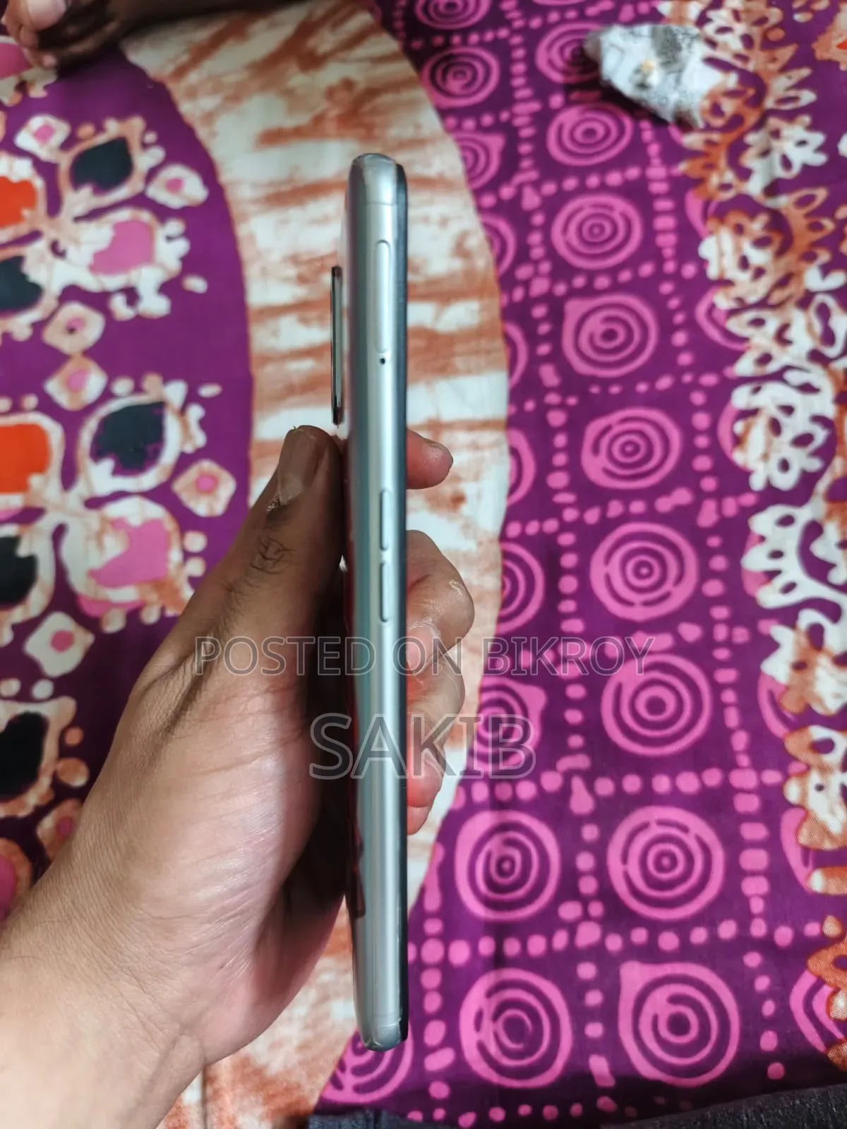 নিউ রিয়েলমি ৭ (এশিয়া) ১২৮ জিবি সিলভার
