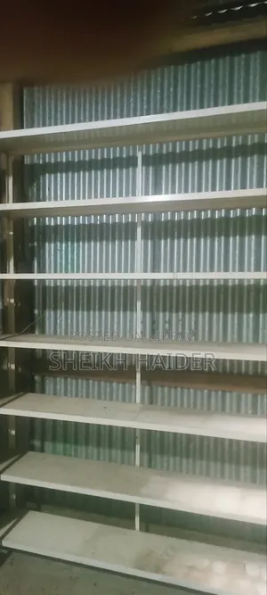 দোকান আসবাবপত্র