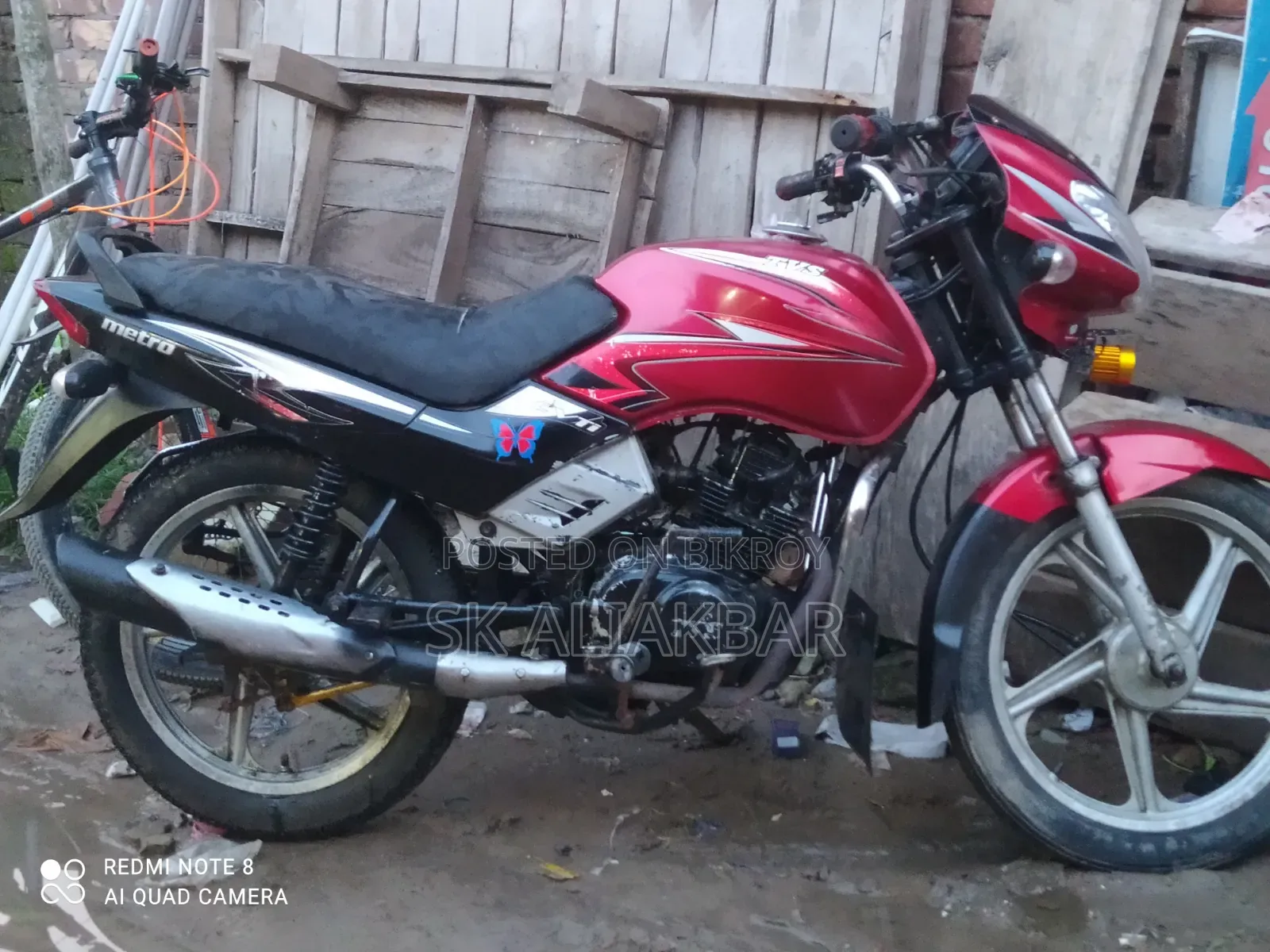 টিভিএস মেট্রো ২০১৮ লাল