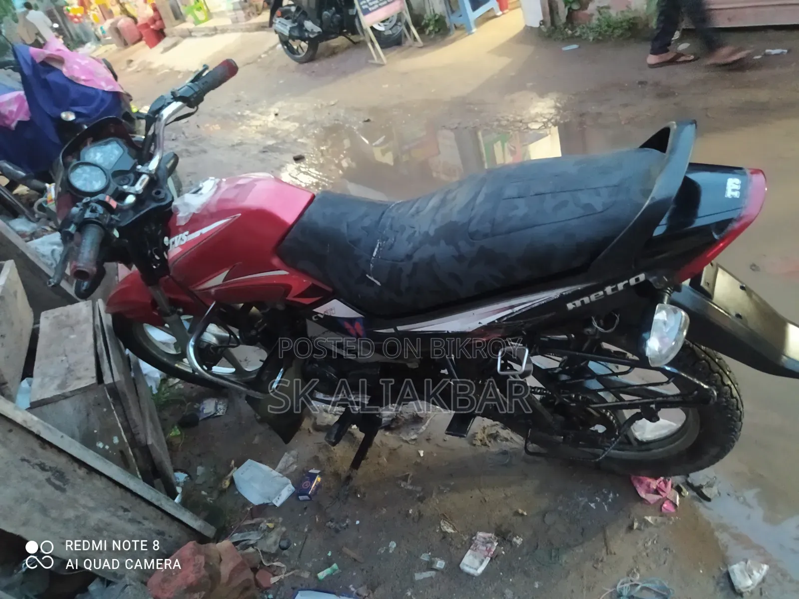 টিভিএস মেট্রো ২০১৮ লাল