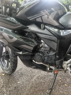সুজুকি জিক্সার এসএফ ২০১৮ ব্ল্যাক
