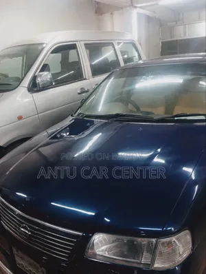 Nissan Sunny 2004 Blue