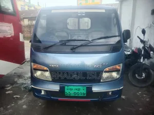 টাটা এস এক্স২ রংপুর মেট্রো