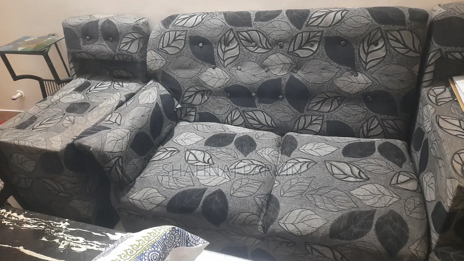 Sofa Set With Corner Table