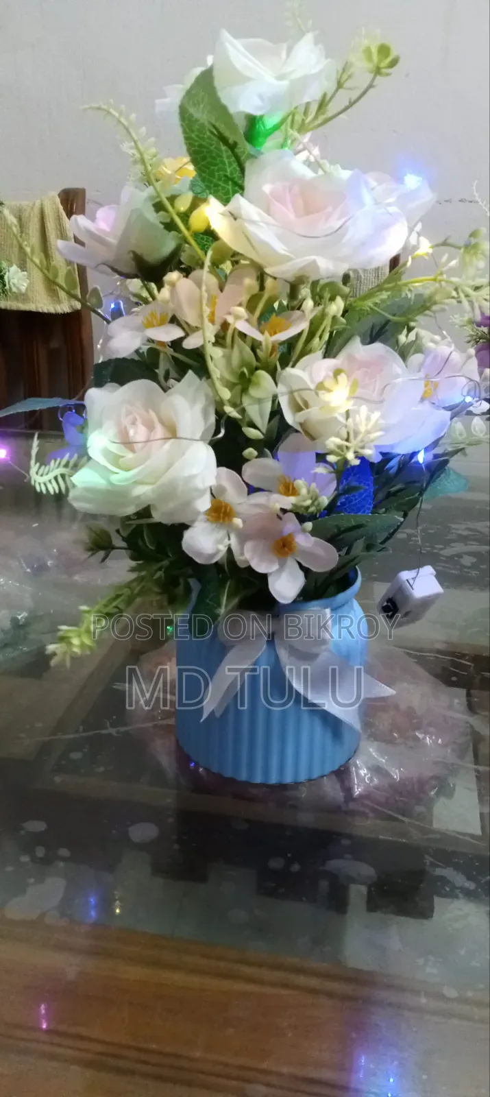আকর্ষণীয় ফুলের টব লাইটিং সহ