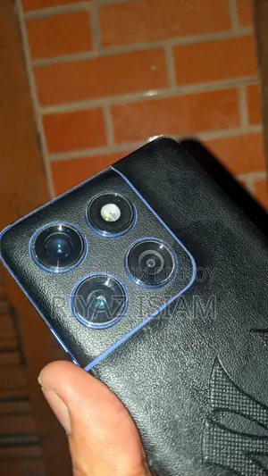 Motorola Edge 60 Pro 256 GB Blue