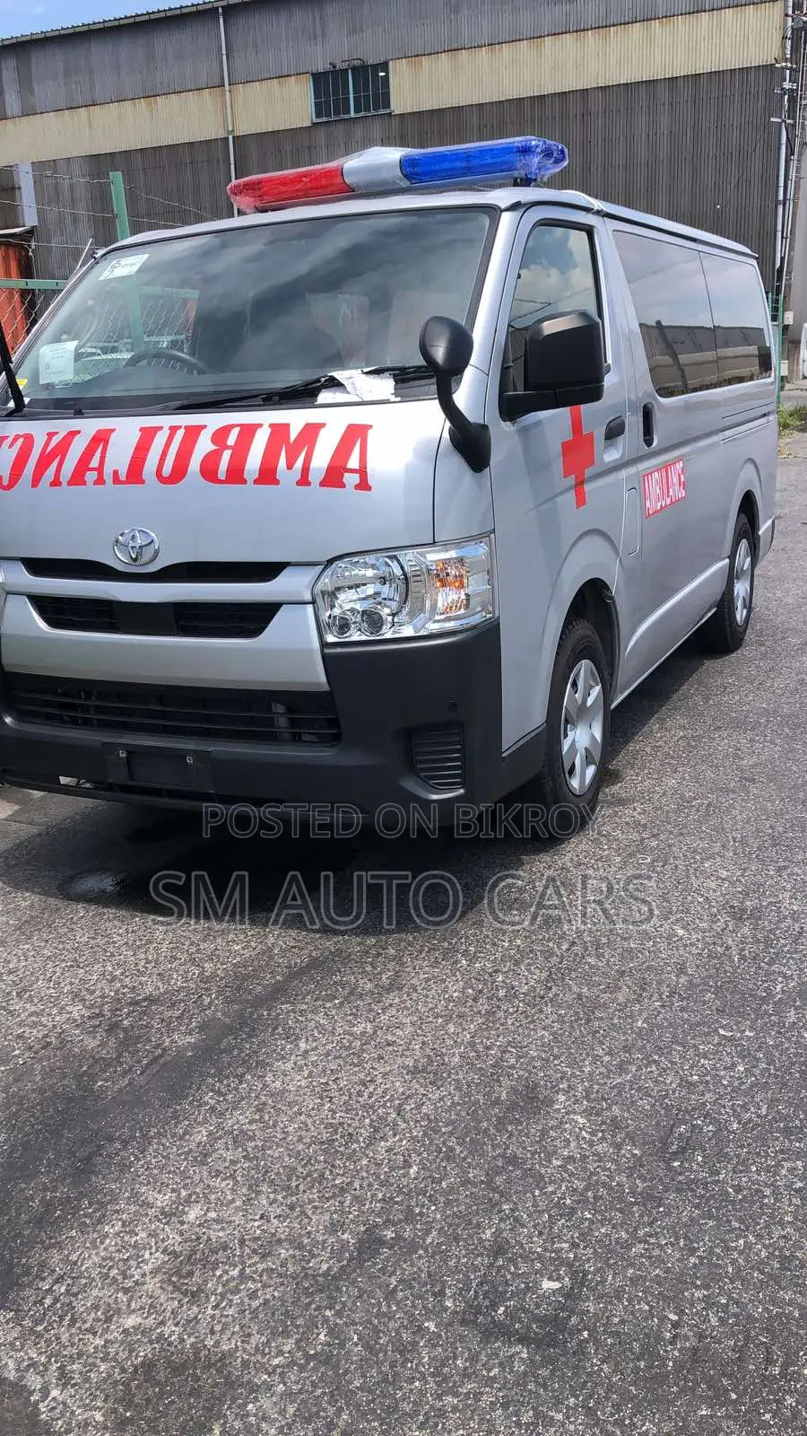Toyota HiAce 2022 Silver
