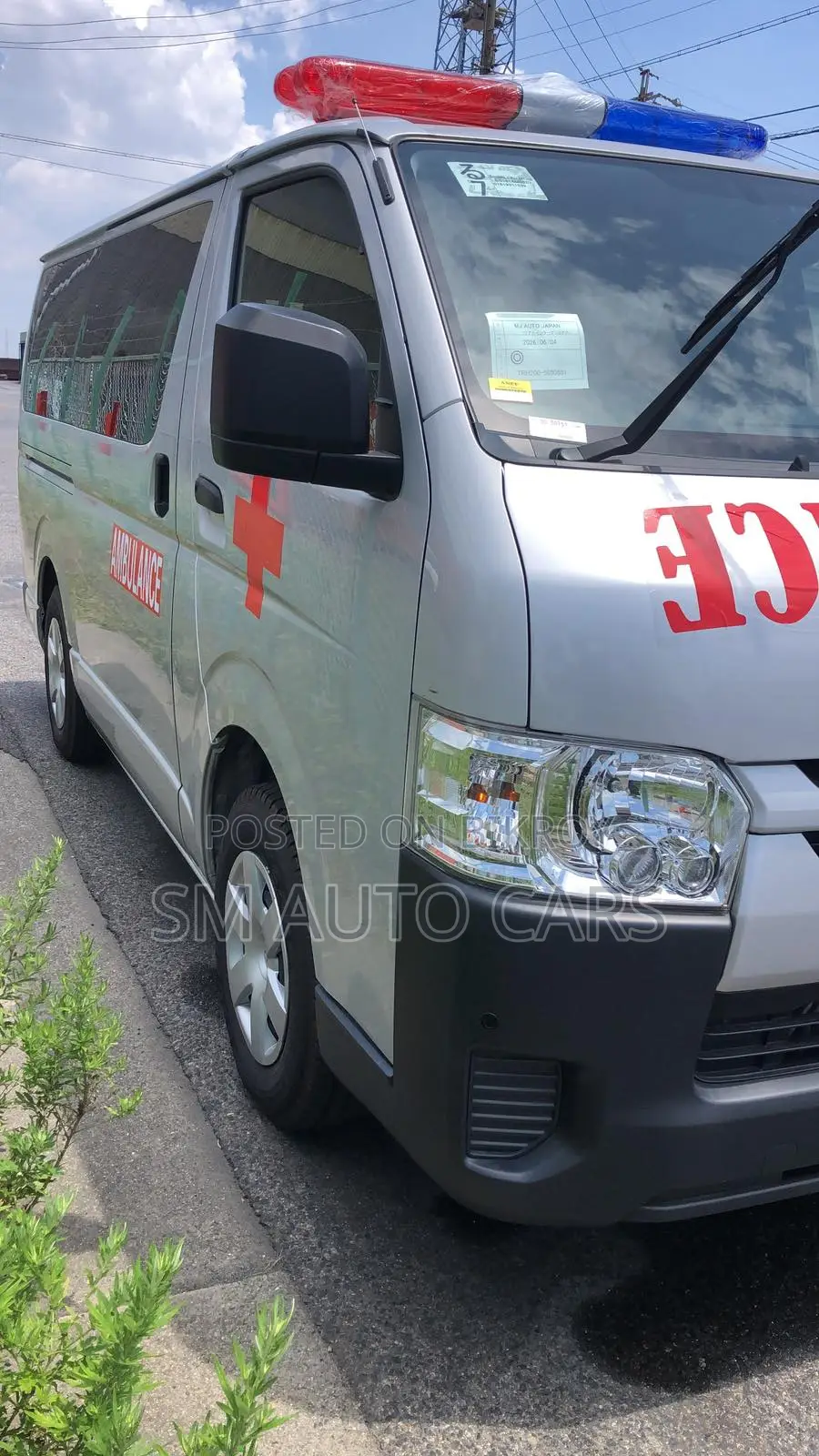 Toyota HiAce 2022 Silver