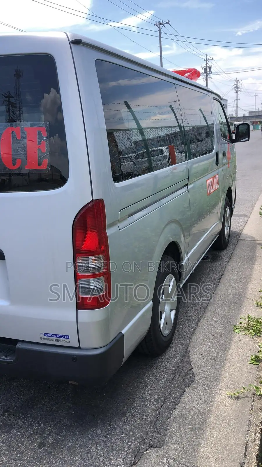Toyota HiAce 2022 Silver