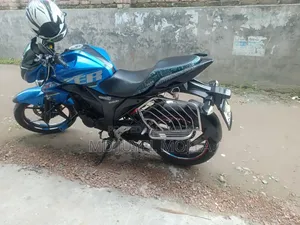 সুজুকি জিক্সার ২০১৮ ব্লু