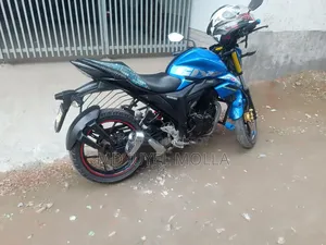 সুজুকি জিক্সার ২০১৮ ব্লু
