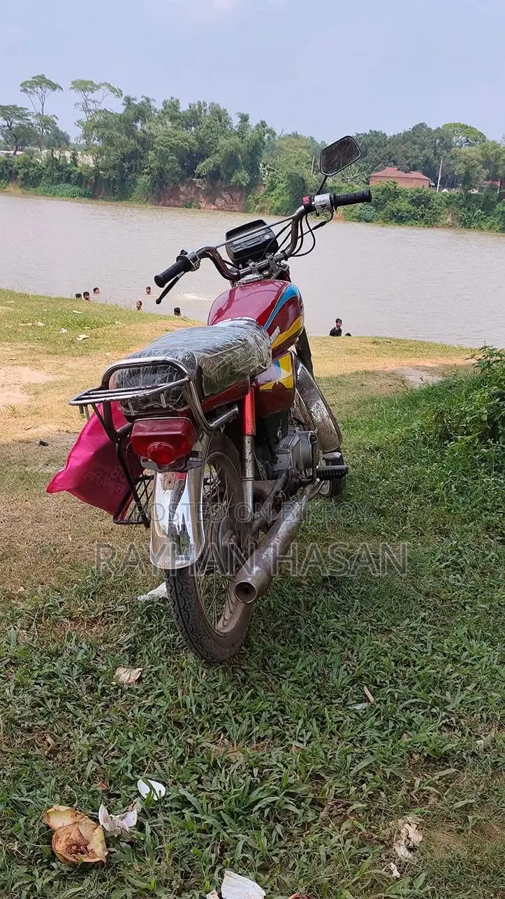 Honda 2009 Red