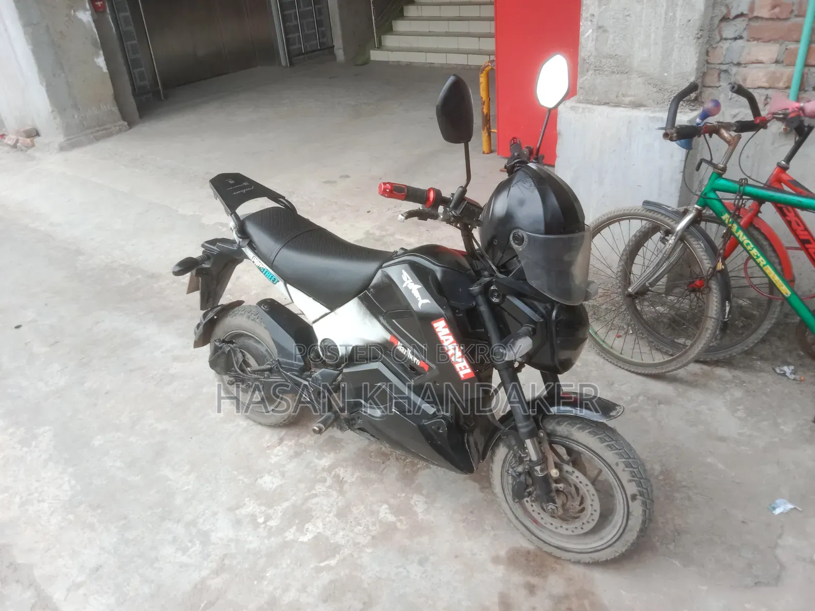 মোটরসাইকেল ২০২০ কালো
