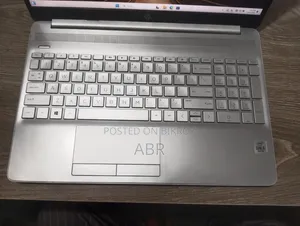 Laptop HP 15s 8GB RAM Intel Core i5 500GB SSD