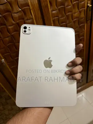 অ্যাপল আইপ্যাড প্রো ১১ (২০২৫) ২৫৬ জিবি সিলভার