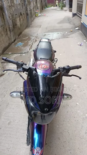 বাজাজ পালসার ১৫০ ২০১৭ ব্লু