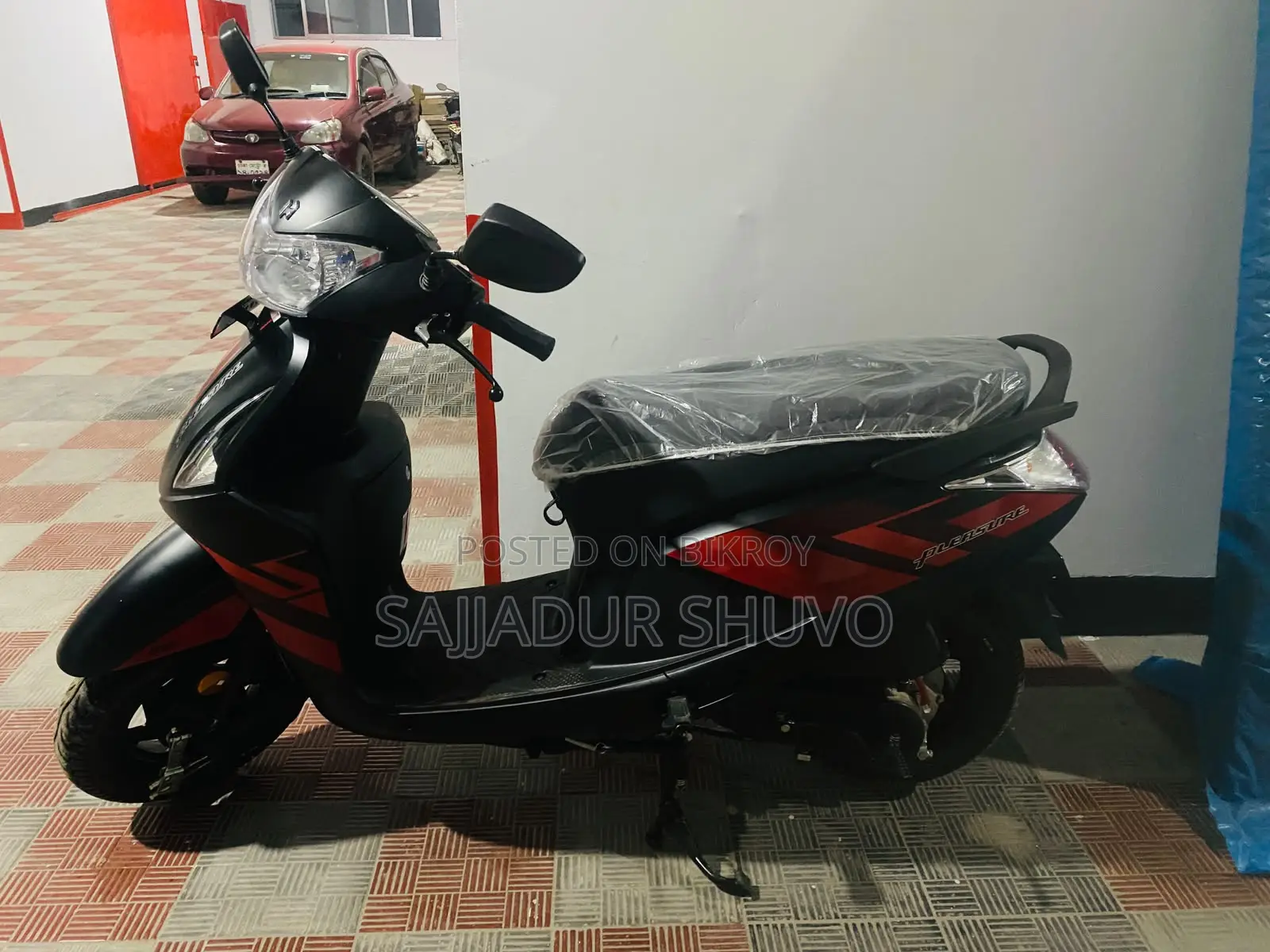 New Hero Pleasure 2026 Black