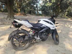 Bajaj Pulsar NS 160 2019 White