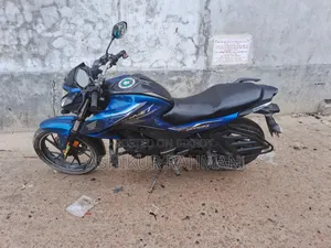 Honda Hornet 2017 Blue