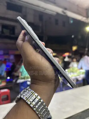 আইকিউওও জেড১০এক্স ১২৮ জিবি সিলভার