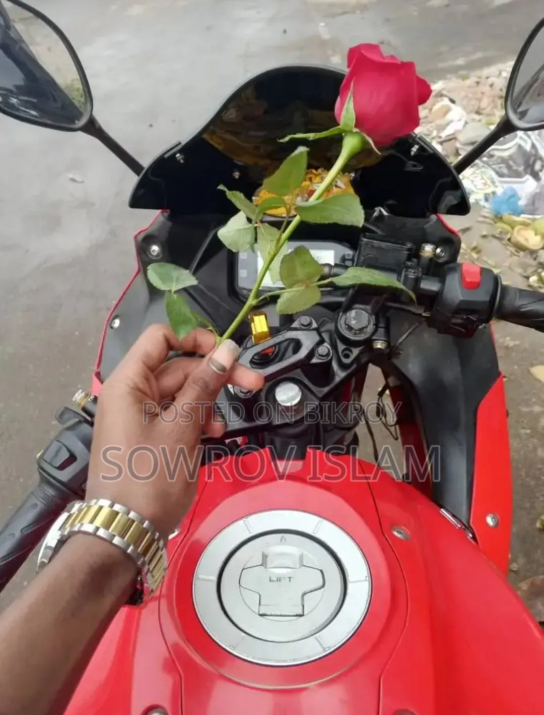 সুজুকি জিক্সার এসএফ ২০১৯ রেড