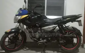 বাজাজ পালসার ১৩৫ এলএস ২০১৬ কালো