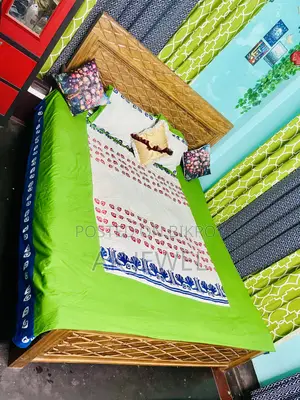 অরজিনাল সেগুন কাঠের কিং সাইজের ৬'x৭' সেমি বক্স খাট।