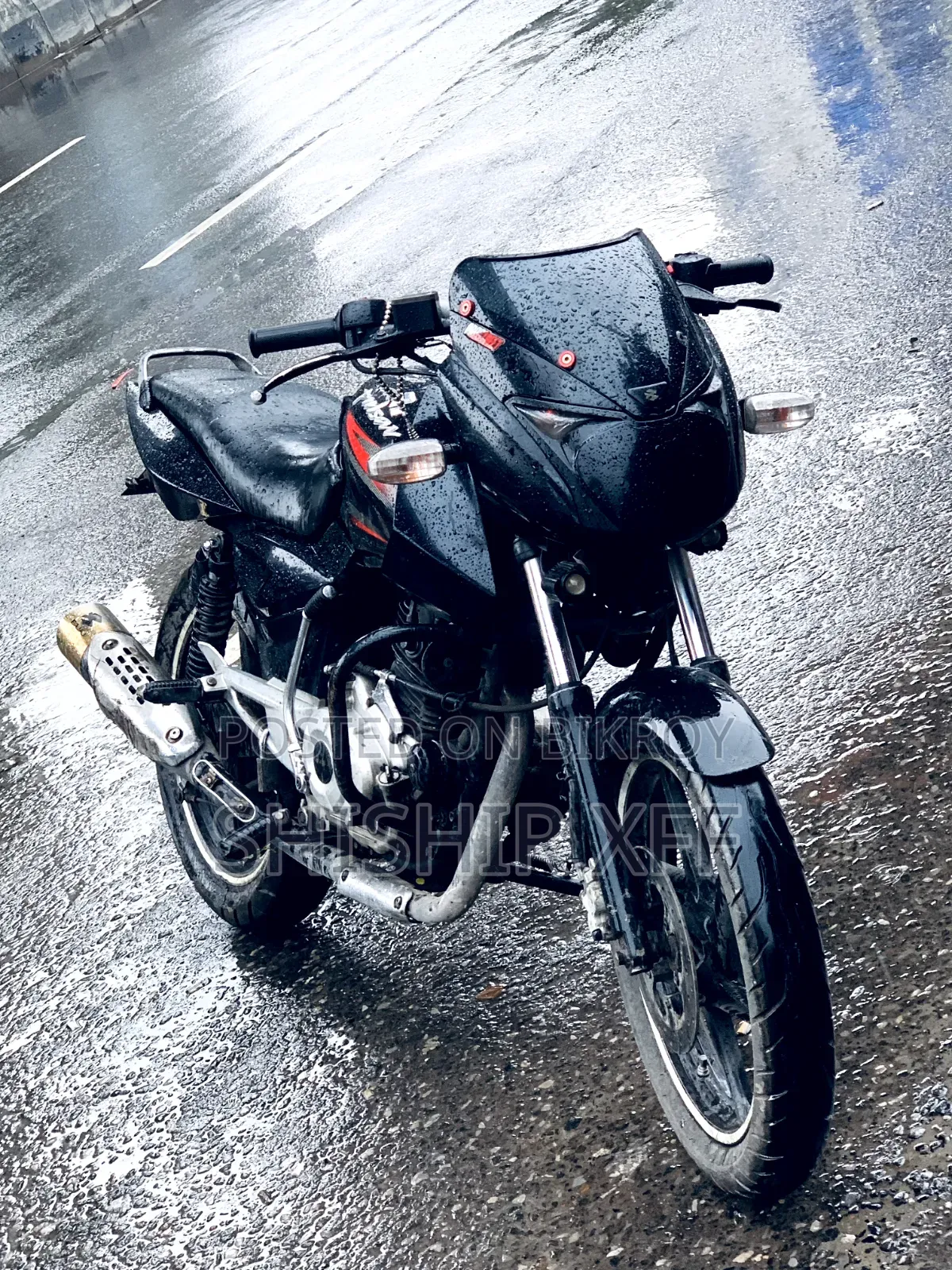 বাজাজ পালসার ১৫০ ২০১৩ ব্ল্যাক