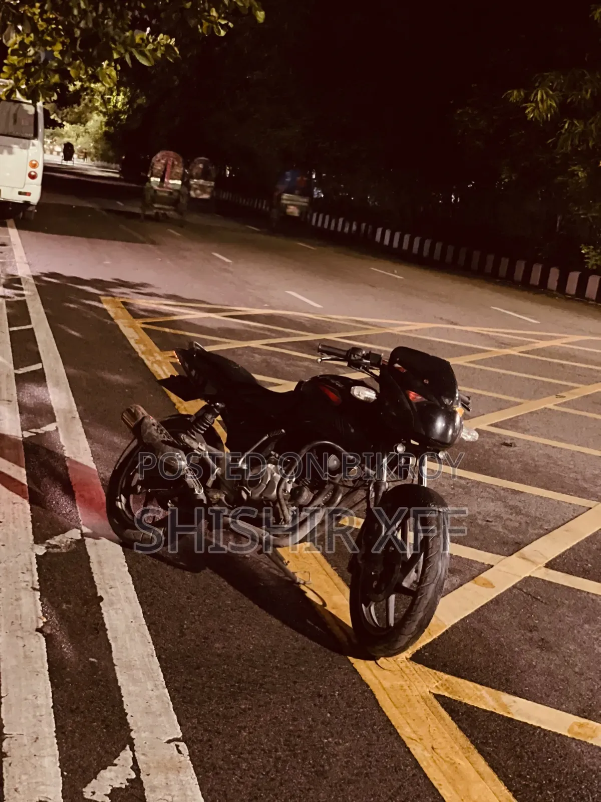 বাজাজ পালসার ১৫০ ২০১৩ ব্ল্যাক