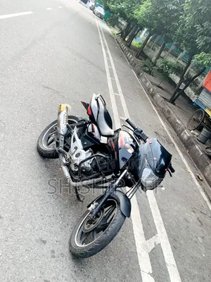 বাজাজ পালসার ১৫০ ২০১৩ ব্ল্যাক