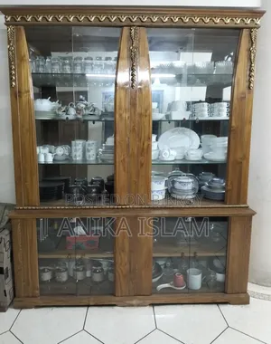 বড় সাইজের অরিজিনাল সেগুন কাঠের এক্সক্লুসিভ শোকেস