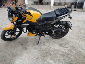 টিভিএস রাইডার ১২৫ ২০২৩ হলুদ