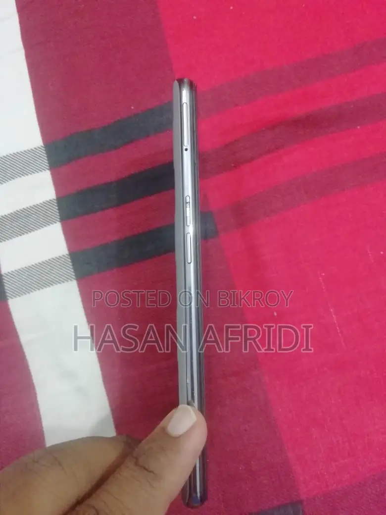 রিয়েলমি জিটি মাস্টার এডিশন ১২৮ জিবি গ্রে