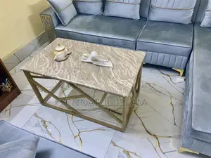 টি টেবিলসহ সোফা সেট