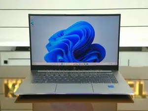 ল্যাপটপ HP ZBook Studio G8 16GB Intel Core I7 SSD 512GB