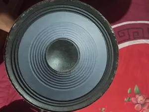 ১২" ইস্পিকার দুইটা সেল করা হবে । ফুল ফ্রেশ