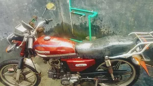 Honda Forza 2016 Red