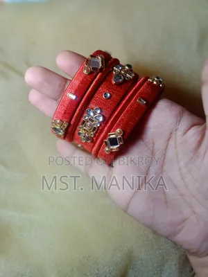 হ্যান্ডমেড চুড়ি 