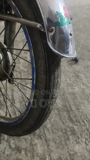 বাজাজ ডিসকভার ১২৫ ২০২৬ রেড